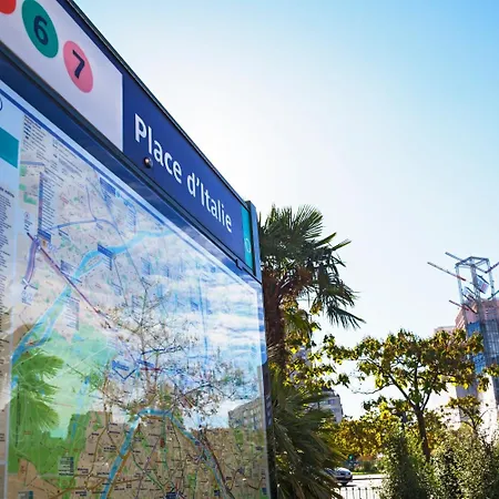 De La Place Des Alpes 2*