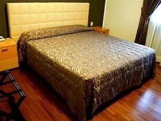 De La Place Des Alpes Ξενοδοχείο Παρίσι