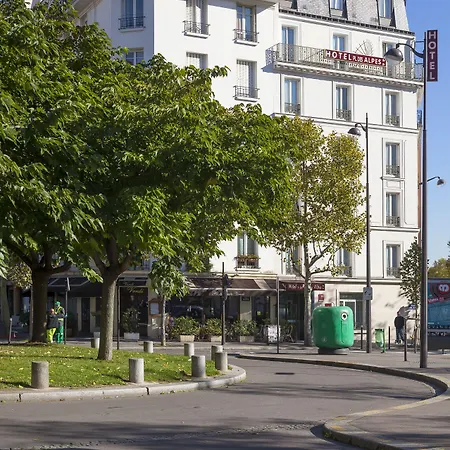 Hotel De La Place Des Alpes