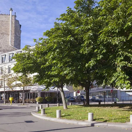 מלון De La Place Des Alpes