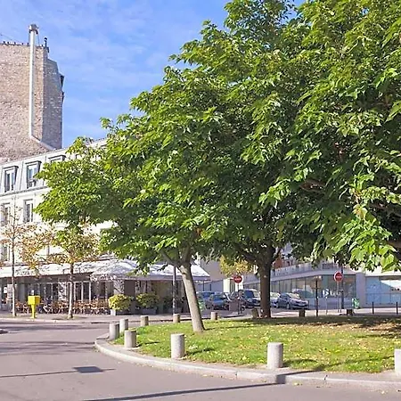 Hotel De La Place Des Alpes Paris