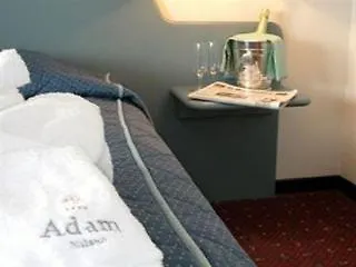 De La Place Des Alpes 2* פריז