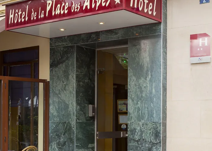 De La Place Des Alpes מלון 2*