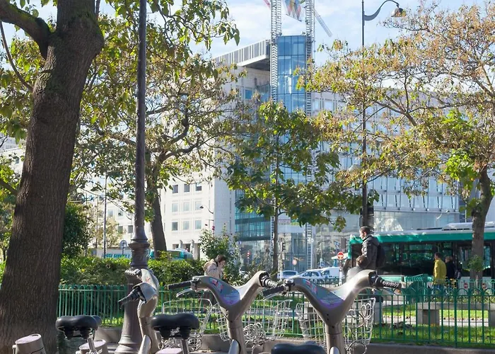 מלון De La Place Des Alpes