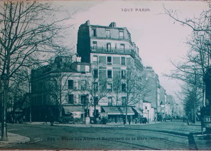 מלון De La Place Des Alpes