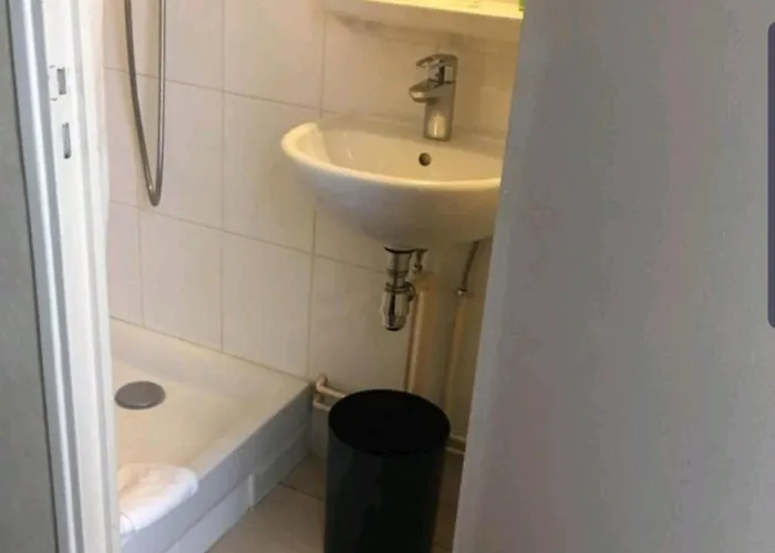 De La Place Des Alpes 2* פריז