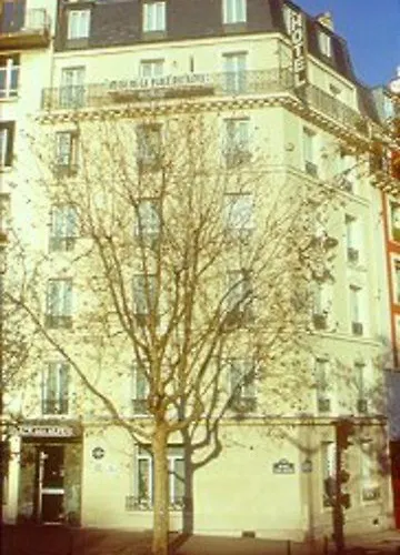 De La Place Des Alpes מלון פריז